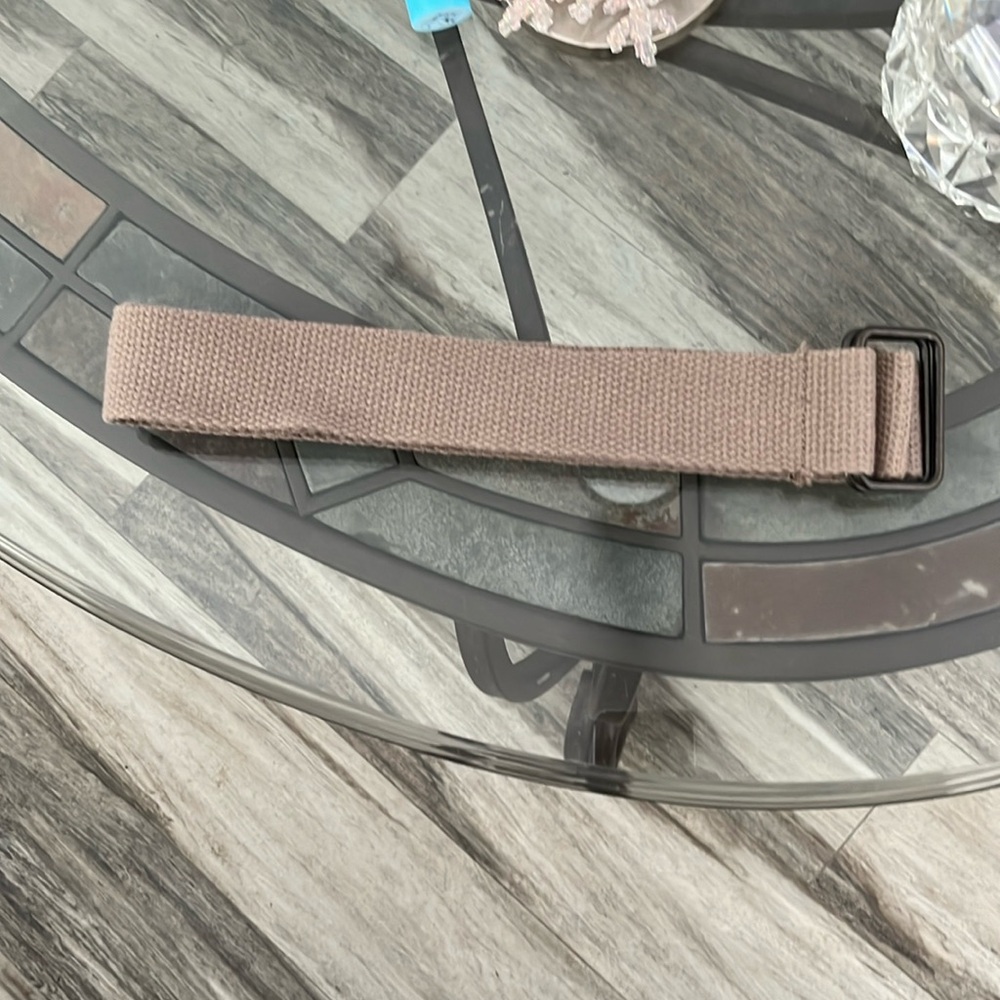 ADJUSTABLE FABRIC BELT 49in TOTAL LENGTH TAN COLOR BRAND NWOT UNKNOWN